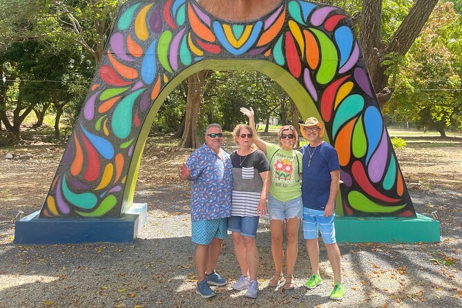 Private Island Tour With Private Driver: Explore Roatán