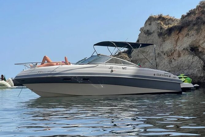 Private Luxury Powerboat Charter Four Winns Sundowner in Lagos