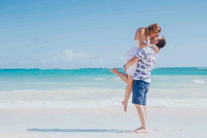 Private Photo Session With a Local Photographer in La Romana