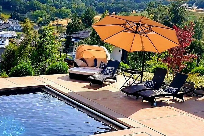 Private Pool Side Yoga Day Retreat With Wine Tasting
