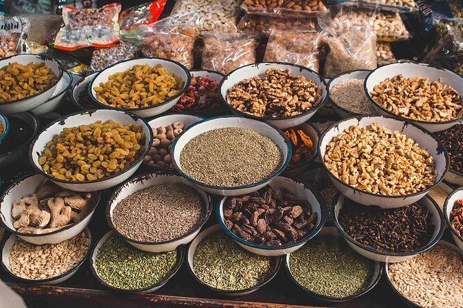 Private Rickshaw Tour of Old Delhi Heritage With Food Tasting - Good To Know