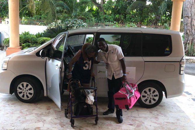 Private Round Trip Airport Transfers in and Around Montego Bay - Overview of Private Round Trip Airport Transfers