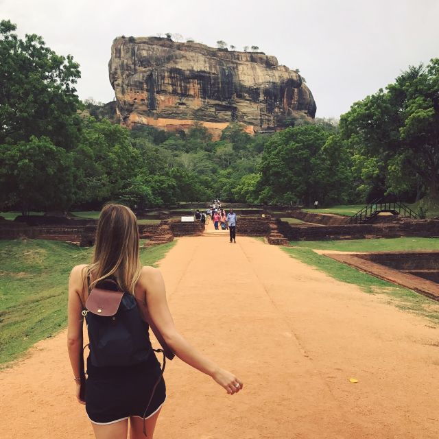 Private Sigiriya and Dambulla Day Tour From Kaluthara