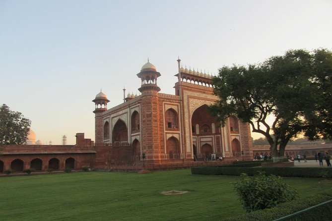 Private Taj Mahal One Day Trip From Delhi by Car With Guide - Good To Know