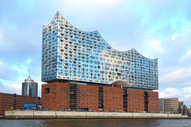 Private Tour of the Best of Hamburg - Sightseeing, Food & Culture With a Local - Good To Know