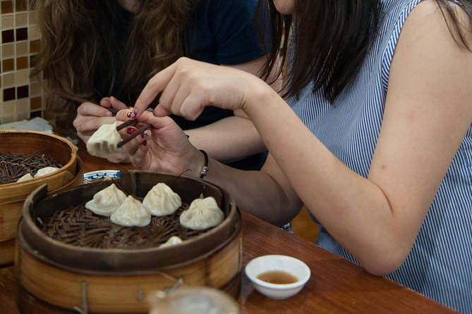 Private Tour: Shanghai Acrobatic Show and Authentic Dim Sum - Good To Know