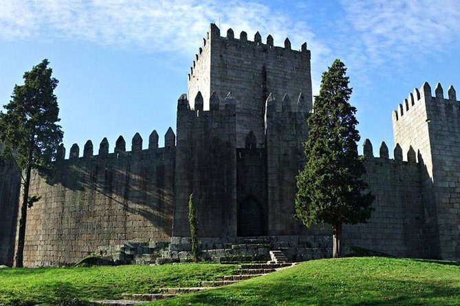 Private Tour to Guimarães and Braga - Good To Know
