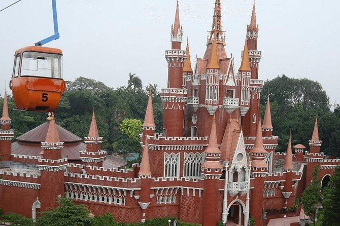 Private Tour With Lunch: Jakarta to Miniature Park of Indonesia