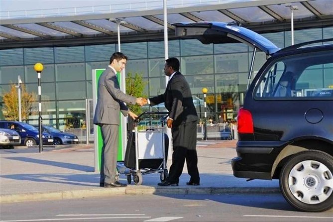 Private Transfer From Aswan Airport To Your Hotel In Aswan