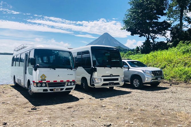 Private Transfer From La Fortuna to Manuel Antonio From 1 to 6 Passengers