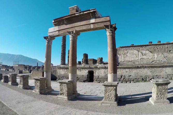 Private Transfer NAPLES to AMALFI or Vv (With Stop Option in Pompeii) - Good To Know