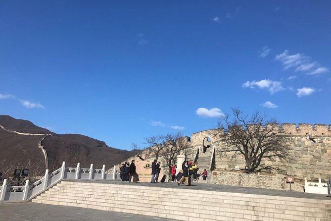 Private Trip to Mutianyu Great Wall and Summer Palace by English Driver