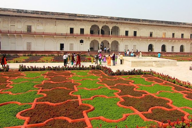 Private Trip to Taj Mahal Agra by Car From Delhi - Good To Know