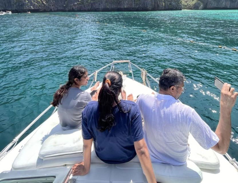 Private VIP Speed Boat to Phi Phi & Maya Bay