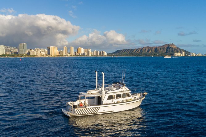 Private Waikiki Boat Tour