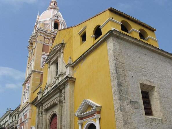 Private Walking Tour in the Magical City of Cartagena.