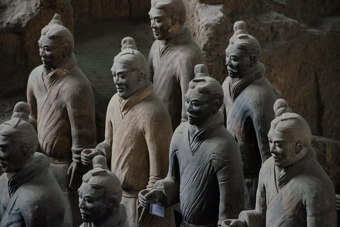 Private Xian Highlight Tour: 6 Hours Terracotta Warriors and Local Snack