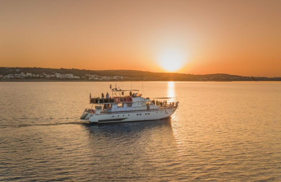 Protaras: Adults Only 80'S/90'S DJ Sunset With BBQ Dinner - Activity Highlights
