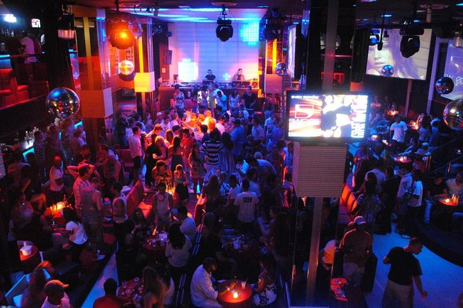 Pub Crawl Lisbon - Meeting Point and Pickup Details