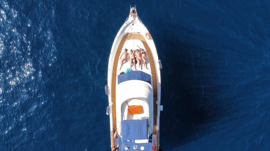Puerto Colon : Shared/Private Boat Trip With Snack & Drinks
