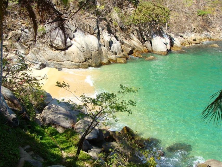 Puerto Vallarta: Los Arcos Snorkel & Beach Private Boat Tour