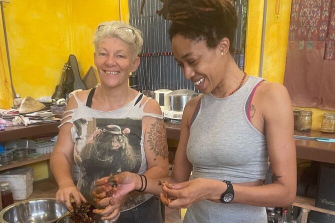 Puerto Viejo Hands on Chocolate Making Class. From Bean to Bar, Get Chocolatey!