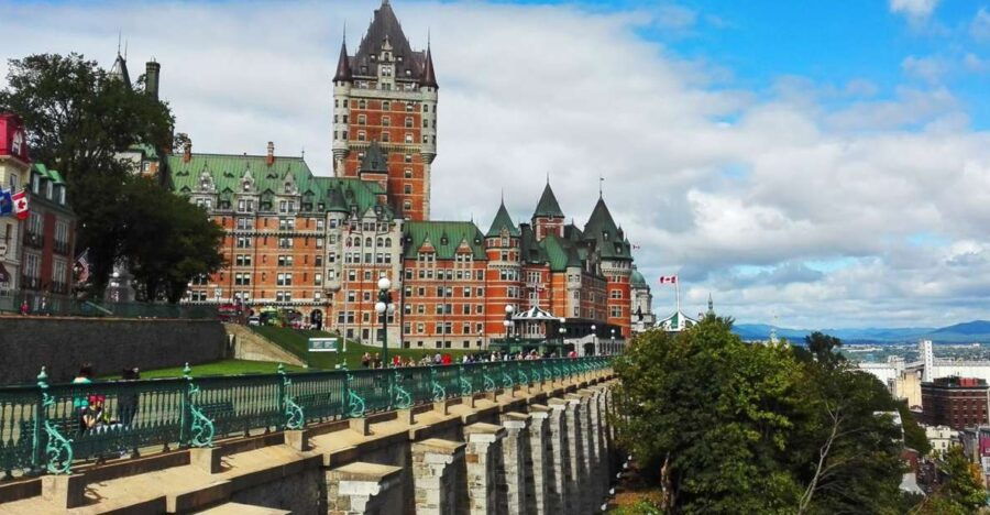 Quebec City: Self-Guided Highlights Scavenger Hunt & Tour - Good To Know