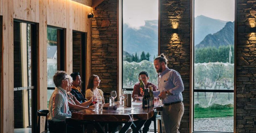 Queenstown: Pinot Noir Wine Tasting Experience