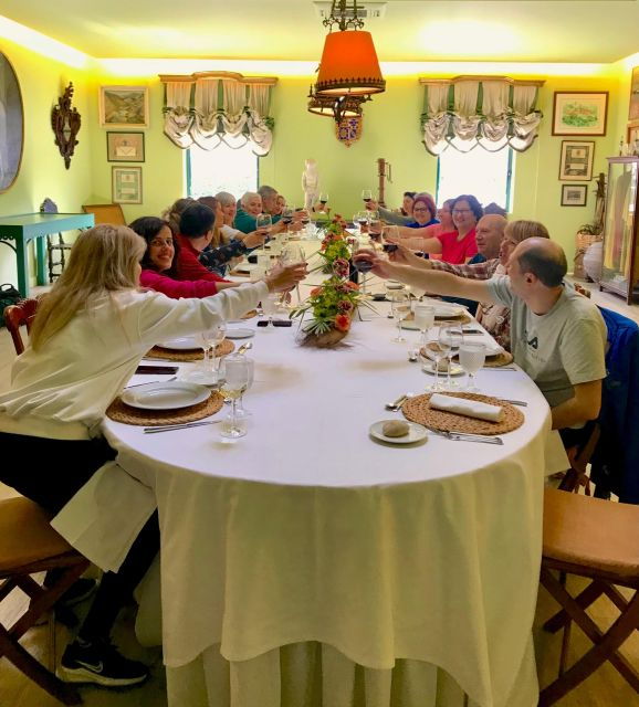 Quinta Da Pacheca: Walking With Full Lunch and Wine Tasting