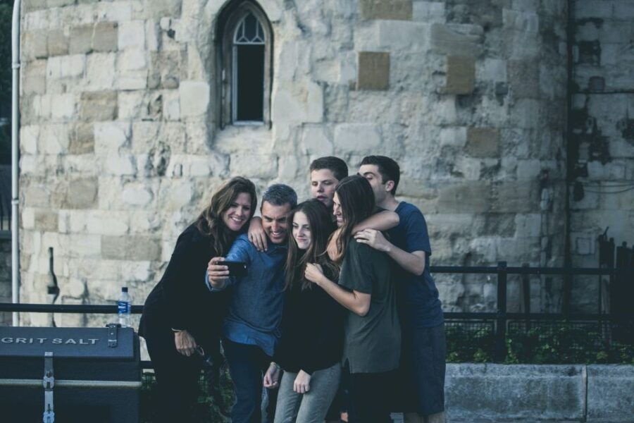 Reims : Bachelor Party Outdoor Smartphone Game - Good To Know