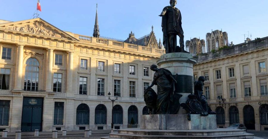 Reims : City-Center Discovery Tour and Champagne Tasting - Good To Know