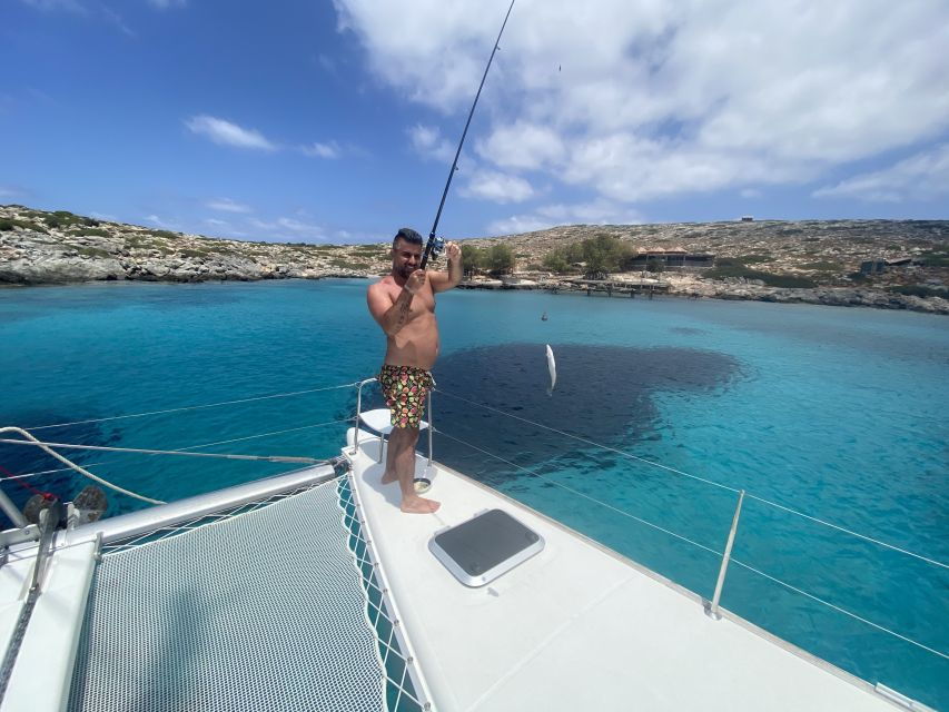 Rethymno: Private Catamaran Cruise With Meal and Drinks