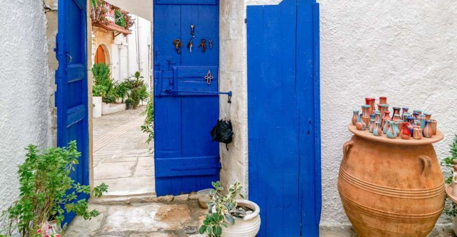 Rethymno:Private Trip to Arkadi-Margarites and Melidoni - Knowledgeable and Multilingual Tour Guide
