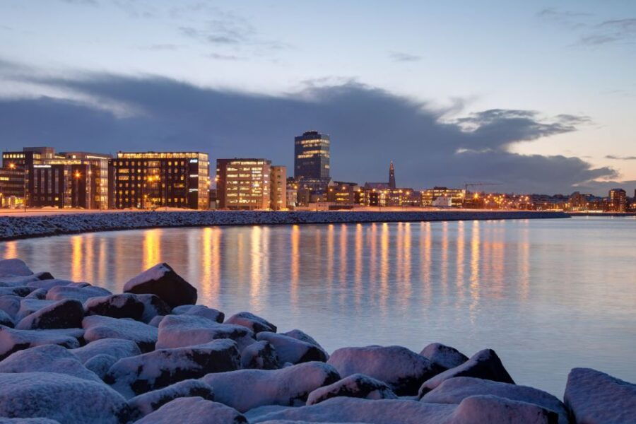 Reykjavik: First Discovery Walk and Reading Walking Tour - Good To Know