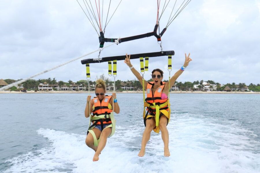 Riviera Maya: Parasailing Tour With Beach Club Access