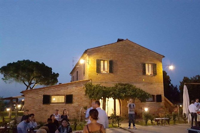 Romantic Vespa Tour and Wine Tasting