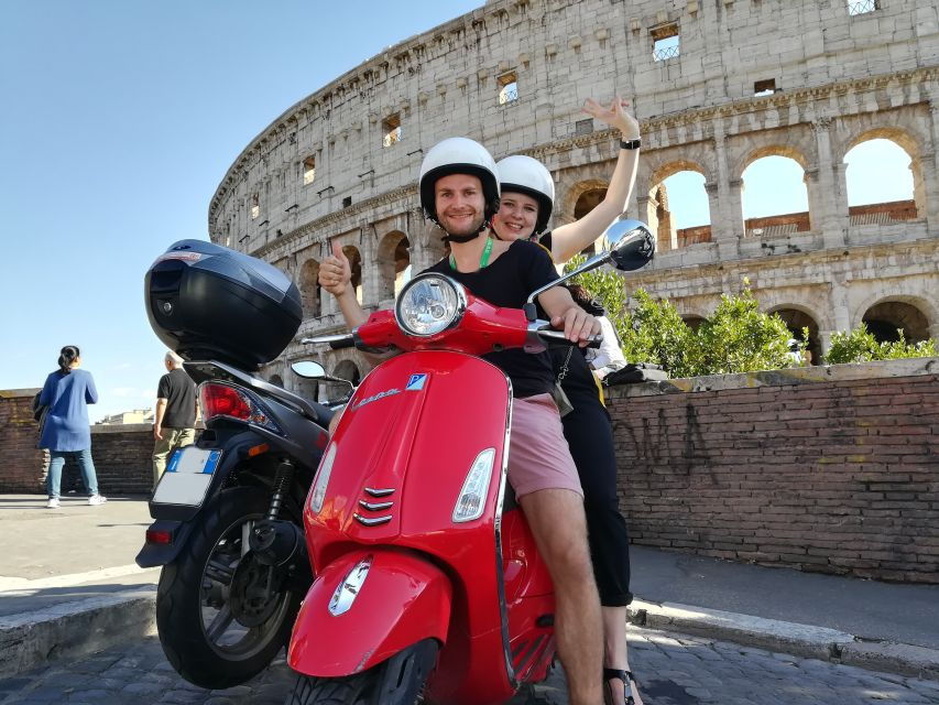 Rome: 125cc Vespa Primavera 24-, 48-, or 72-Hour Rental