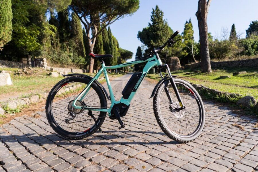 Rome: Electric Bike Rental With Helmet