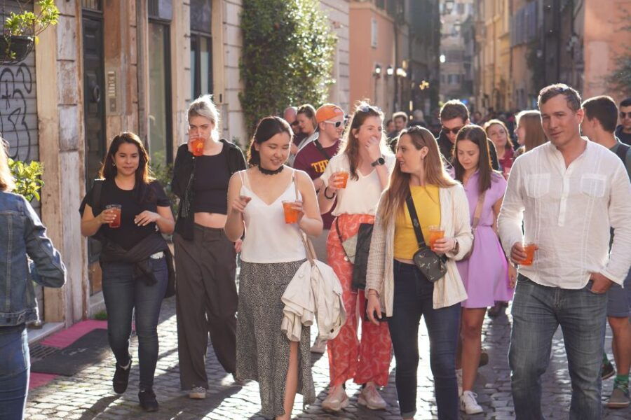 Rome: Evening Walking Tour With Cocktails and Local Guide - Good To Know