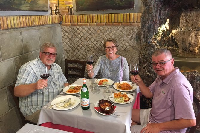 Rome Food Tour With Farmers Market Visit and Wine Tasting With Rich Lunch - Good To Know