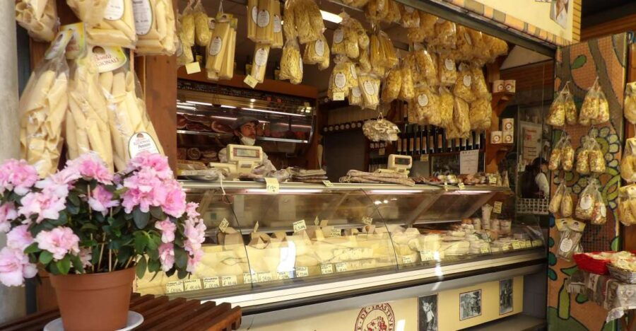 Rome: Guided Walking Tour and River Boat Ride - Good To Know