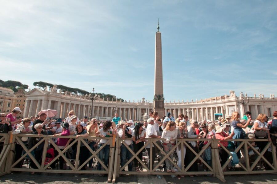 Rome: Papal Audience Experience Reservation With Guide - Good To Know