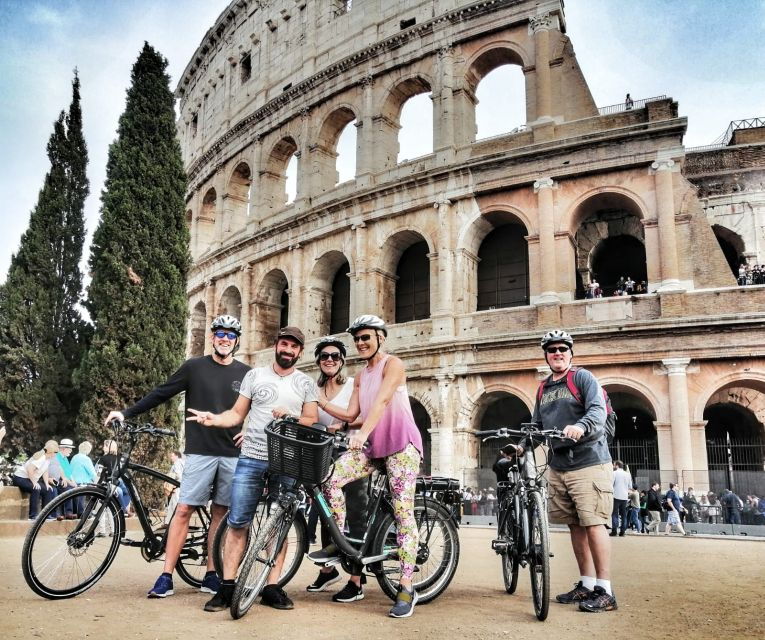 Rome: Piazza Venezia E-Bike Rental