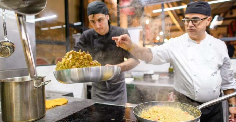 Rome: Roman Restaurant Dining Experience With Food and Wine - Good To Know