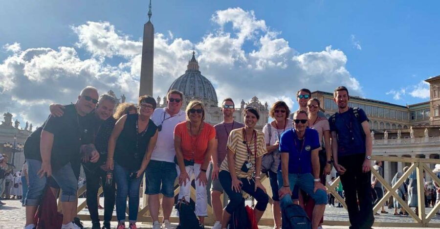 Rome: St. Peters' Basilica and the German Cemetery in German - Good To Know