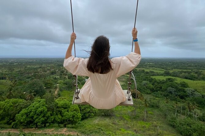 Round Mountain and Esmeralda Beach Tour From Punta Cana