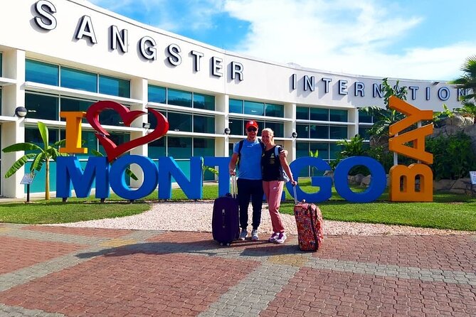 Round-trip Airport Transfer to Royalton Blue Waters & White Sands Hotel