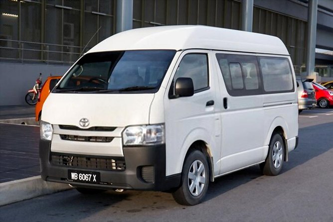 Round-trip Coron Airport Transfer Town Tour (Shared)