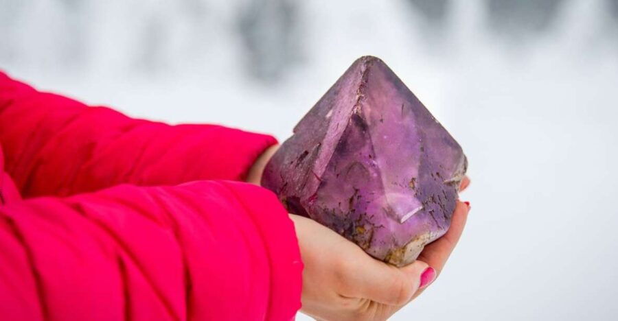 Rovaniemi: Amethyst Mine Tour & Find Your Own Gemstone