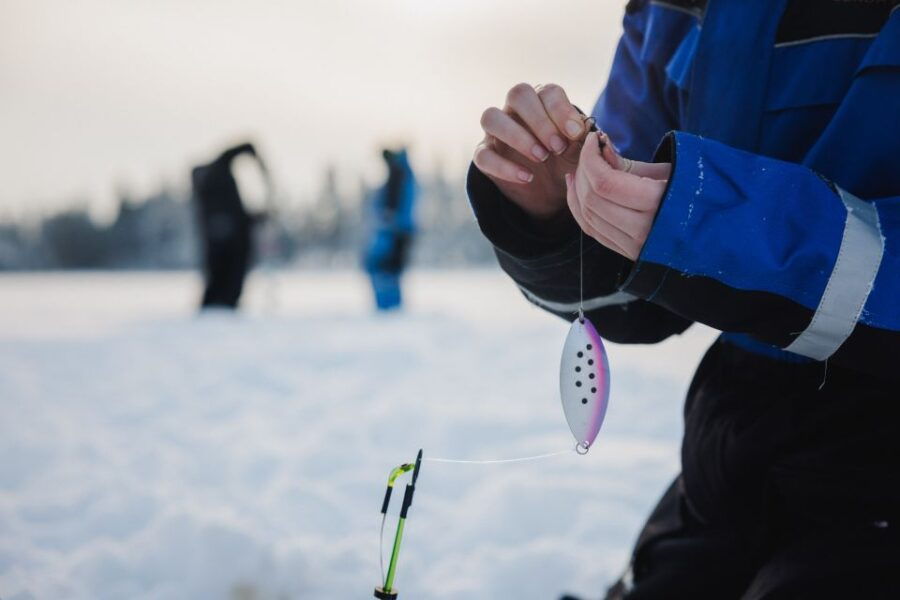 Rovaniemi: Ice Fishing & Snowmobile Safari Combo Day